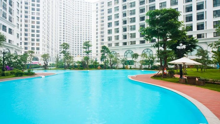 Sân thể thao & bể bơi ngoài trời